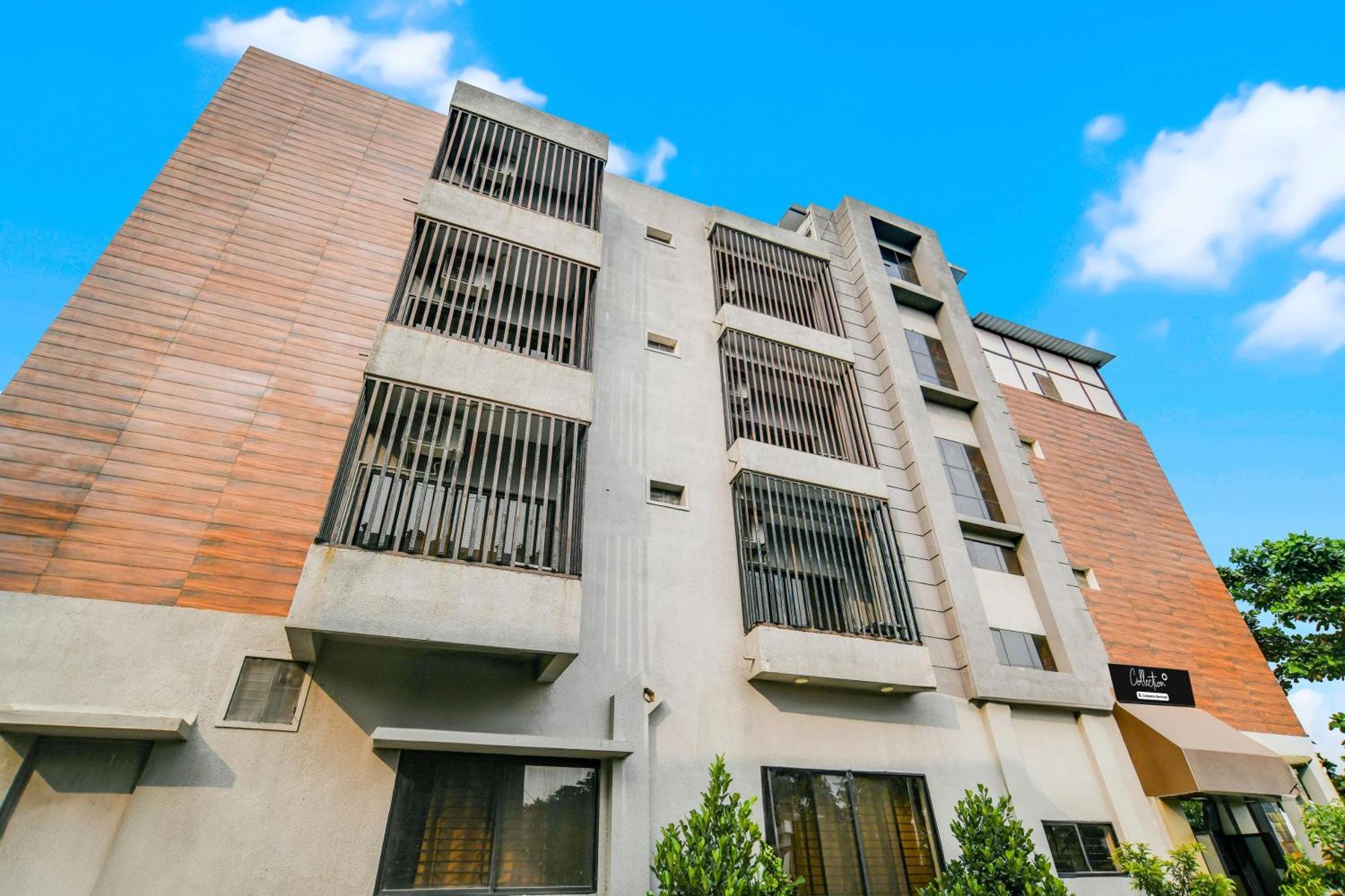 Super Collection O Indore Near Omax City 1 Kanadiya Екстер'єр фото