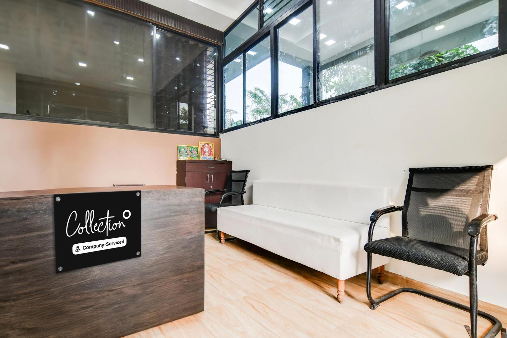 Super Collection O Indore Near Omax City 1 Kanadiya Екстер'єр фото